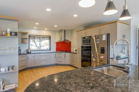 Photo of property in 48 Kotare Street, Waikanae, 5036