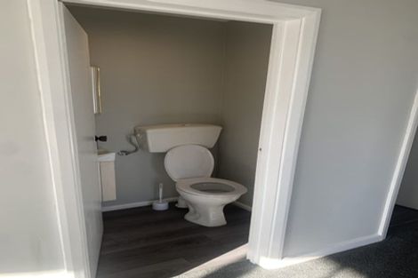 Photo of property in 84 Racecourse Road, Sockburn, Christchurch, 8042