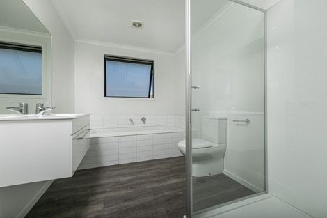 Photo of property in 73 Frye Crescent, Albert Town, Wanaka, 9305