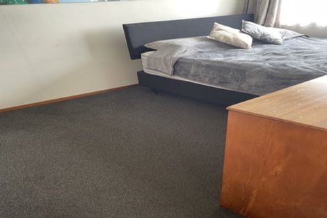 Photo of property in 2/1 Matua Place, Clendon Park, Auckland, 2103