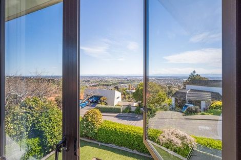 Photo of property in 5 Kiteroa Place, Cashmere, Christchurch, 8022
