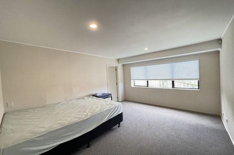 Photo of property in 12 John Brooke Crescent, East Tamaki Heights, Auckland, 2016