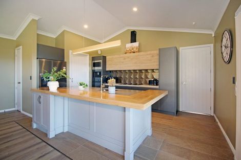 Photo of property in 85 Storey Road, Otaua, Waiuku, 2682