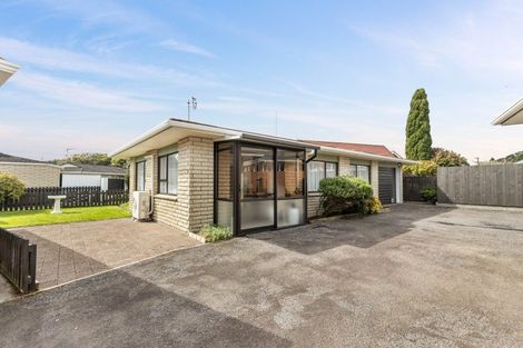 Photo of property in 11 Tukapa Street, Westown, New Plymouth, 4310