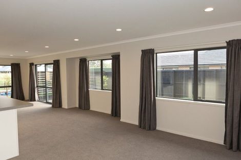 Photo of property in 32 Burford Way, Rolleston, 7615