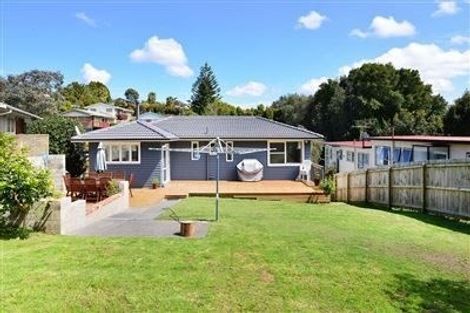 Photo of property in 17 Kathleen Street, Totara Vale, Auckland, 0627