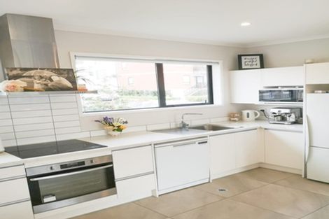 Photo of property in 60 Mapou Road, Hobsonville, Auckland, 0616