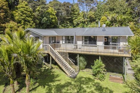 Photo of property in 151 Scenic Drive, Titirangi, Auckland, 0604