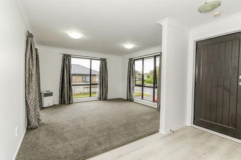 Photo of property in 22 Wimbledon Close, Nawton, Hamilton, 3200