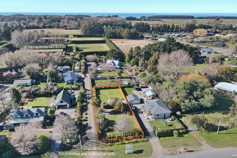 Photo of property in 49 Old Main Road North, Leithfield, Amberley, 7481