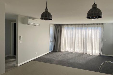 Photo of property in 3 Pae Moana Place, Stanmore Bay, Whangaparaoa, 0932