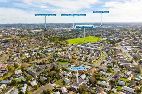 Photo of property in 8/10 Orchid Place, Te Atatu South, Auckland, 0610