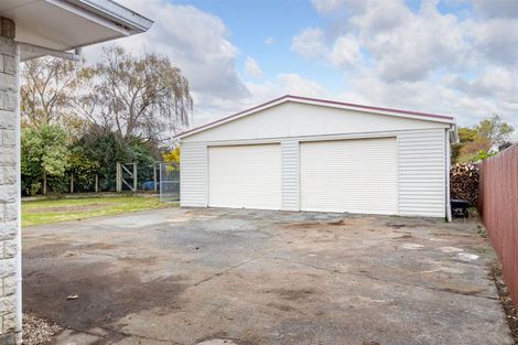 Photo of property in 32 Gordon Street, Woodville, 4920