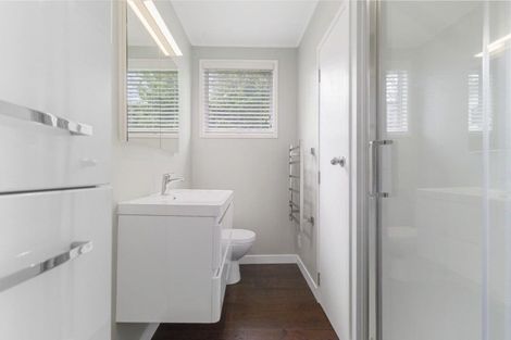 Photo of property in 2 Matai Road, Stanmore Bay, Whangaparaoa, 0932