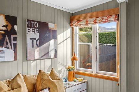 Photo of property in 69a Beech Street, Wanaka, 9305