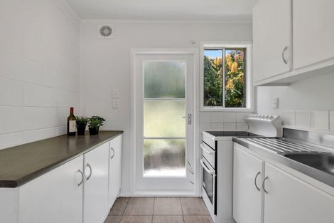 Photo of property in 2/33 Grassways Avenue, Pakuranga, Auckland, 2010