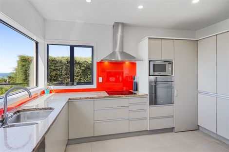 Photo of property in 2/11 Belleview Terrace, Mount Pleasant, Christchurch, 8081