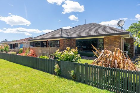 Photo of property in 1/611 Roberts Street, Hastings, 4122