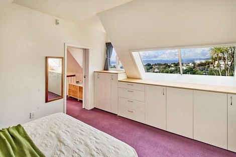 Photo of property in 9 Northland Road, Northland, Wellington, 6012