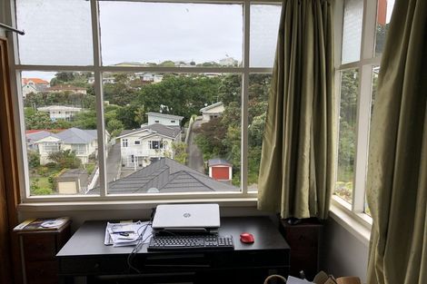 Photo of property in 62 Severn Street, Island Bay, Wellington, 6023