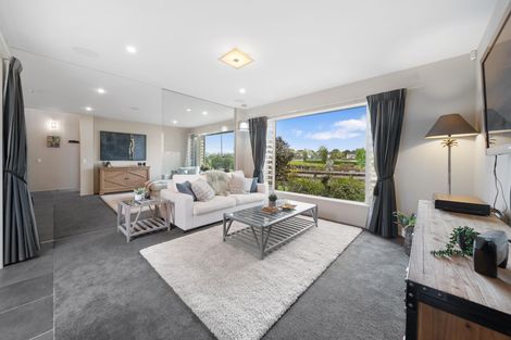 Photo of property in 10 Lake Drive, Karaka, Papakura, 2113
