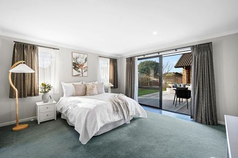 Photo of property in 6 Compton Grove, Huntington, Hamilton, 3210