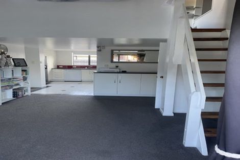 Photo of property in 6 Palmer Place, Parkvale, Hastings, 4122