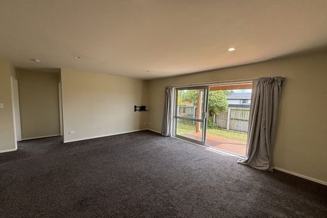 Photo of property in 2 Wildwood Avenue, Wainoni, Christchurch, 8061