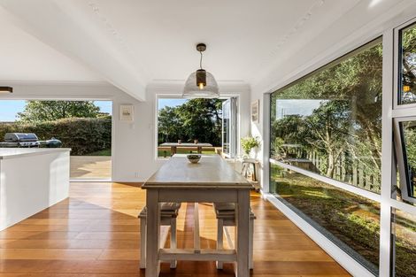 Photo of property in 4 Divich Avenue, Te Atatu South, Auckland, 0610