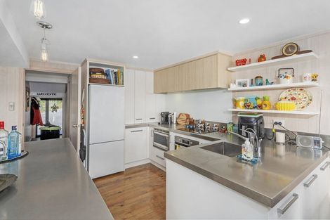 Photo of property in 34 Motuhoa Road, Tairua, 3508
