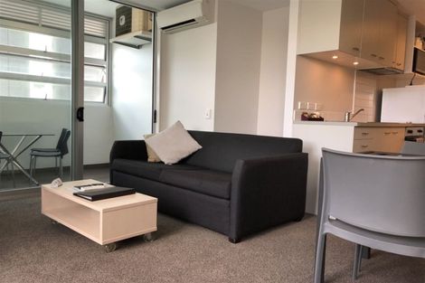 Photo of property in 202/17 Osterley Way, Manukau, Auckland, 2104