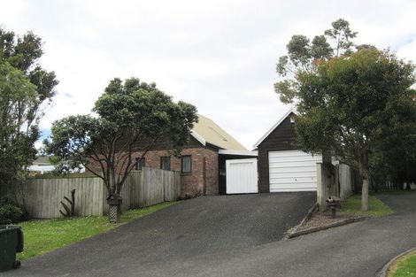 Photo of property in 8a Walbrook Road, Manly, Whangaparaoa, 0930