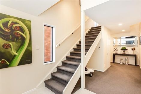 Photo of property in 8 Dorfold Mews, Avonhead, Christchurch, 8042