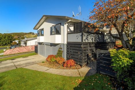 Photo of property in 60 Meander Drive, Welcome Bay, Tauranga, 3112