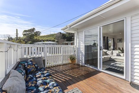Photo of property in 6 Clearmont Crescent, Blagdon, New Plymouth, 4310
