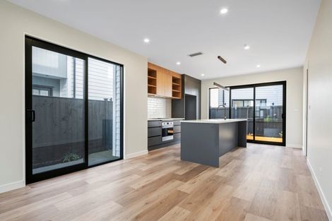 Photo of property in 6 Babos Avenue, Kumeu, 0810