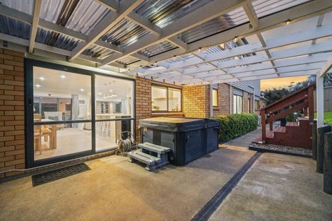 Photo of property in 20 Ina Ville Drive, Pukekohe, 2120