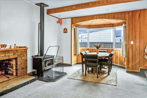 Photo of property in 219 South Road, Hawera, 4610