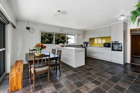 Photo of property in 30 Motukari Place, Onaero, Waitara, 4383