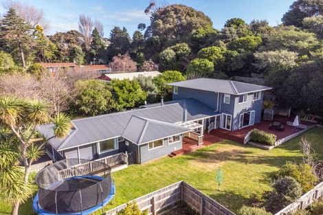 Photo of property in 20 Dell Road, Raumati South, Paraparaumu, 5032
