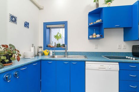 Photo of property in 2/31 Dowling Street, Dunedin Central, Dunedin, 9016
