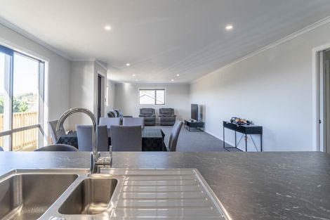 Photo of property in 13 Topsail Way, Whitby, Porirua, 5024