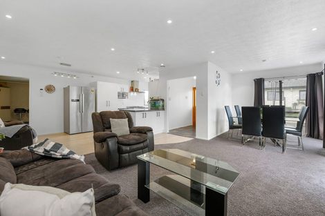Photo of property in 15 Elmslie Place, Owhata, Rotorua, 3010
