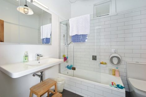 Photo of property in 31 Hobart Street, Miramar, Wellington, 6022