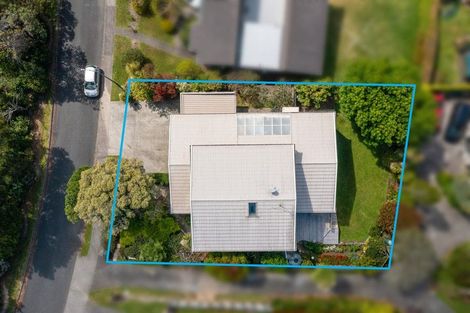 Photo of property in 38 Saddleback Rise, Murrays Bay, Auckland, 0630