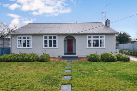 Photo of property in 4 Mckenzie Terrace, Carterton, 5713