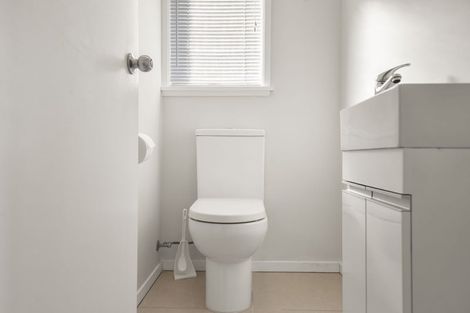 Photo of property in 12 Everard Avenue, Army Bay, Whangaparaoa, 0930