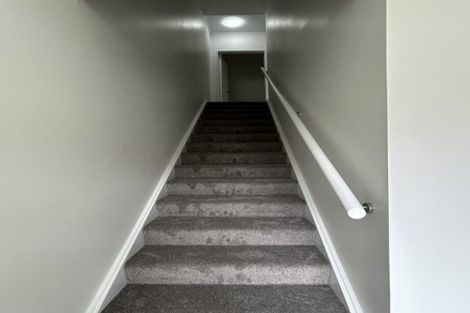 Photo of property in 3 Mitika Way, Strathmore Park, Wellington, 6022