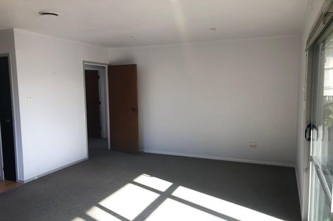Photo of property in 2/8 Putney Place, Ranui, Auckland, 0612