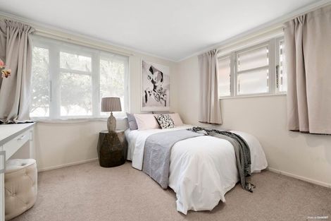Photo of property in 39 Hill Crescent, New Lynn, Auckland, 0600